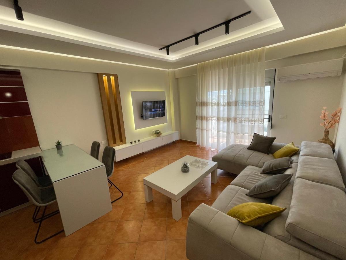Saranda Central Apartment Exterior photo